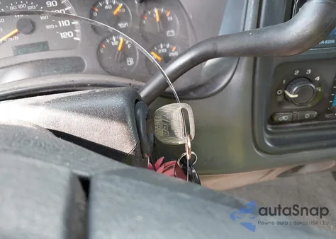 2003 Chevrolet Silverado 1500 Ls из США, поврежденный, VIN 1GCEK19T13E252284